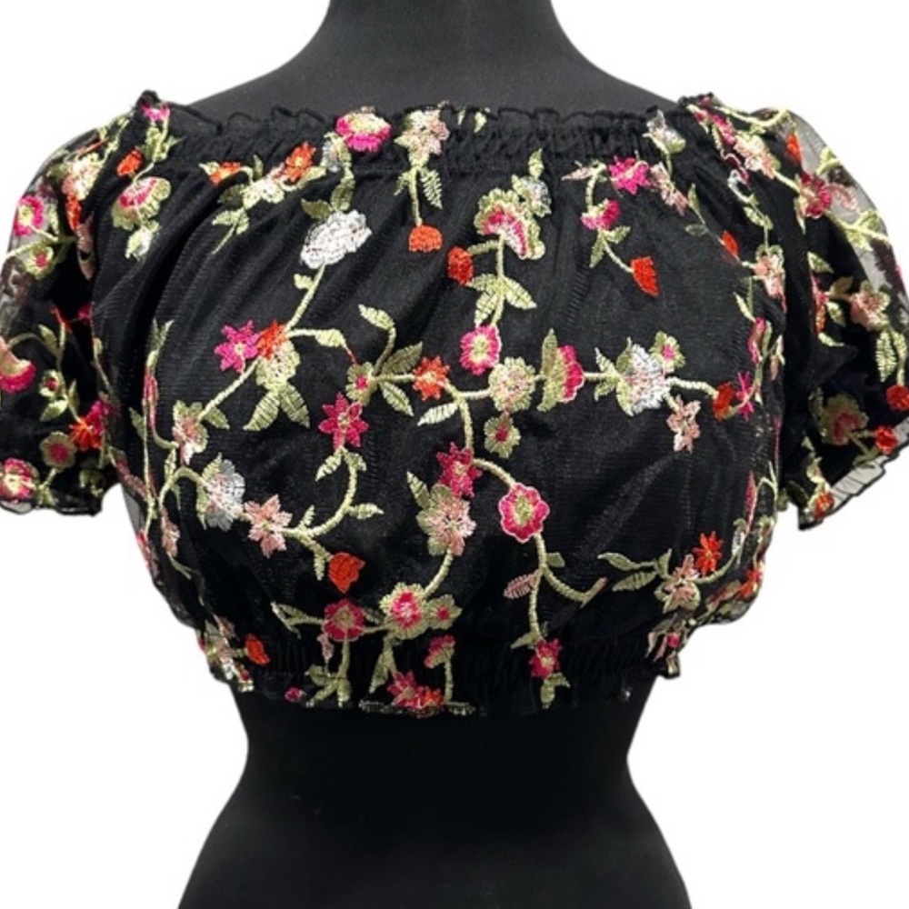 Off shoulder crop top